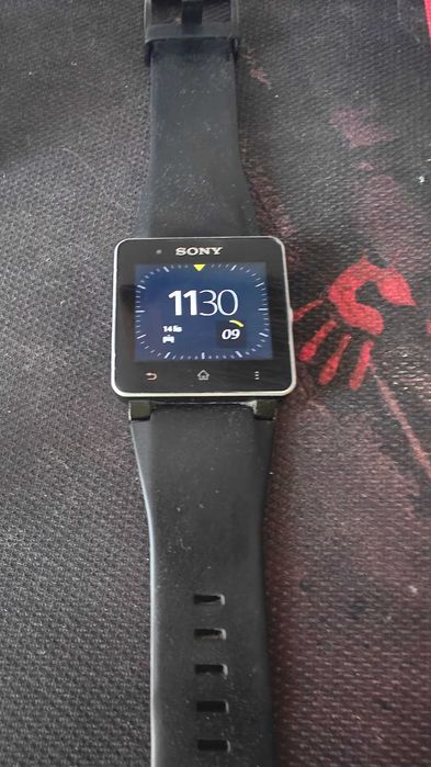 Sony Xperia XA F3111 + Smartwatch Sony