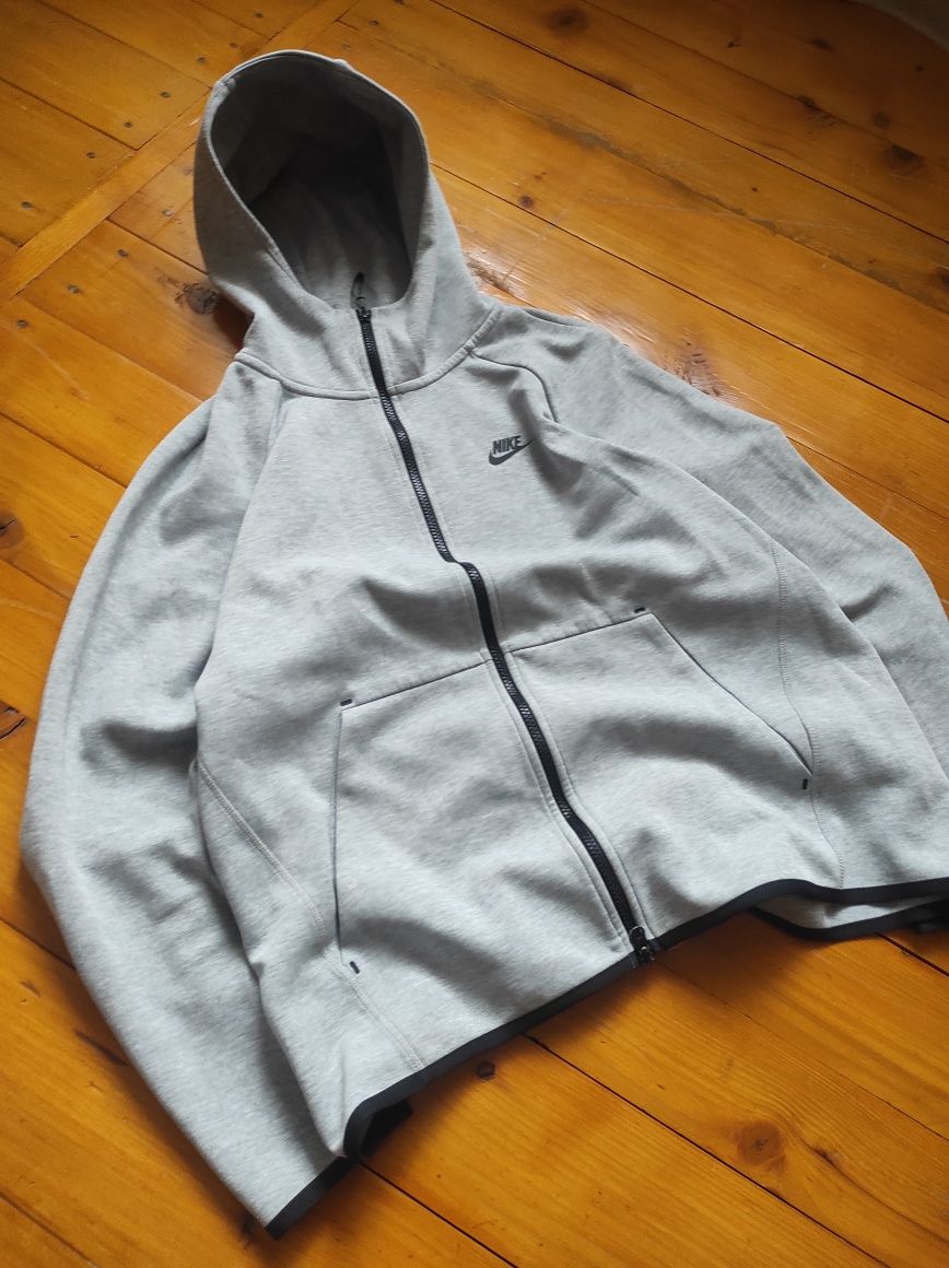 Кофта nike tech fleece L розмір