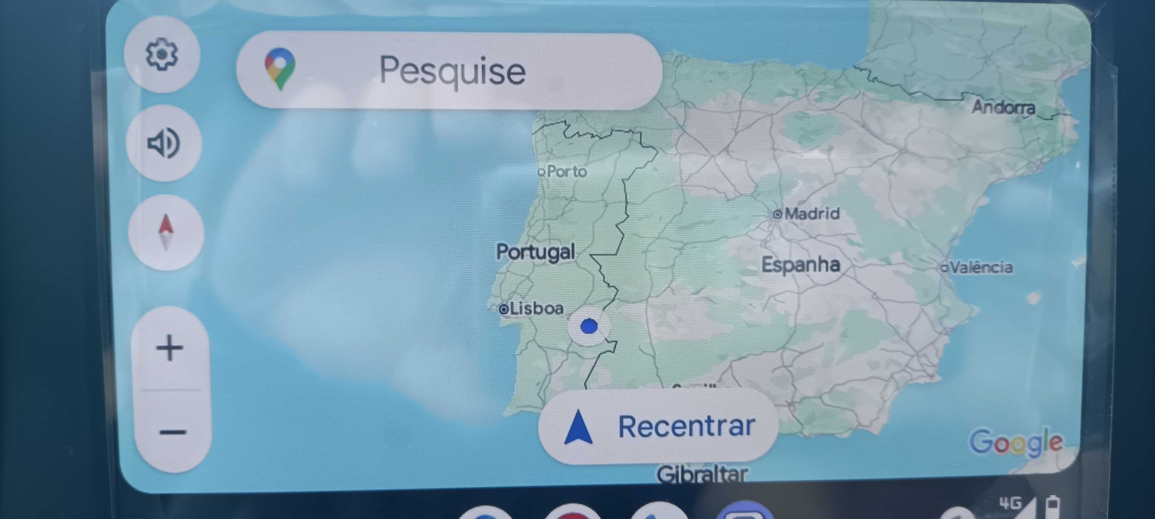 Gps. Car play etc...