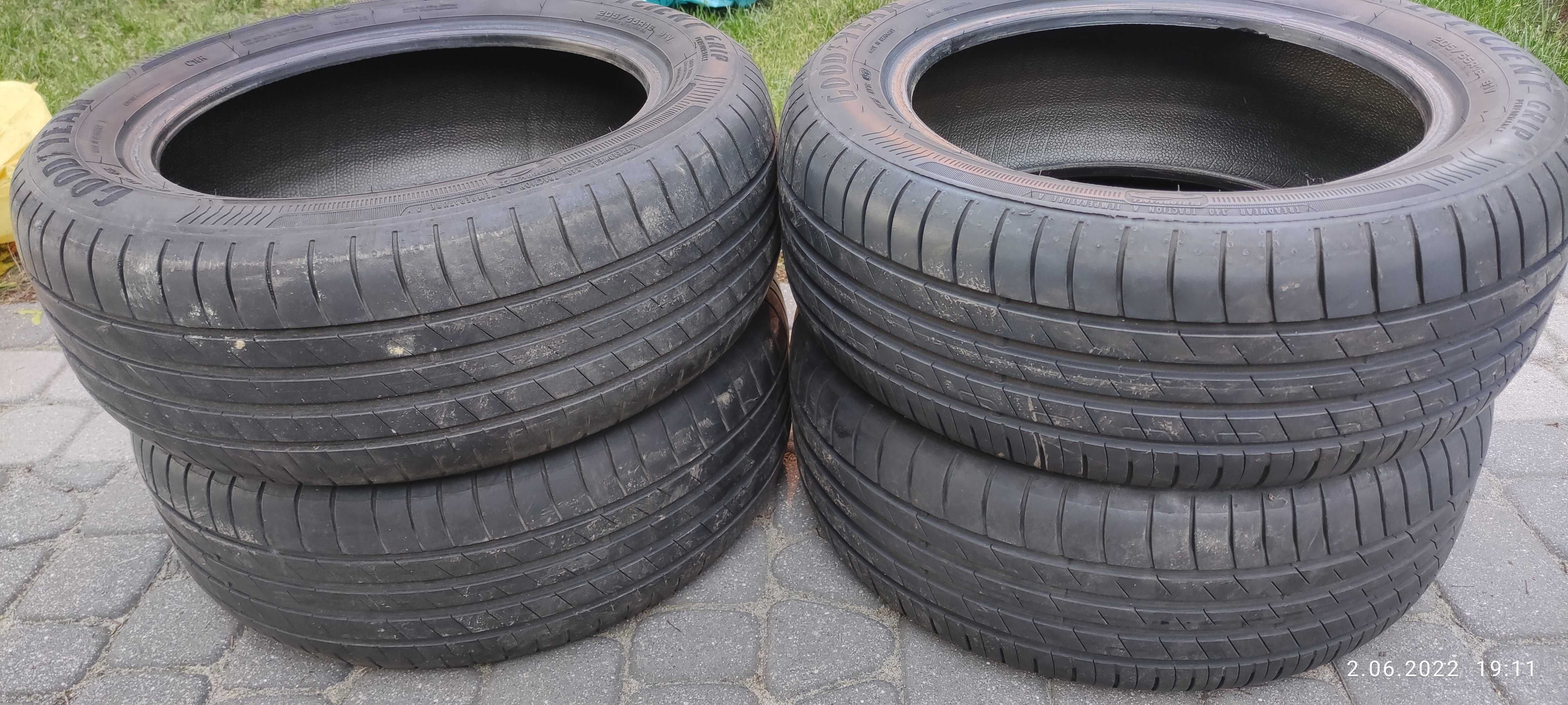 4 x GOODYEAR Opony Efficient Grip 205/55/16