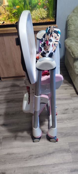 Стільчик для годування