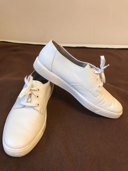 Rohde. Buty skórzane sneakersy białe bardzo lekkie. R. 39,5