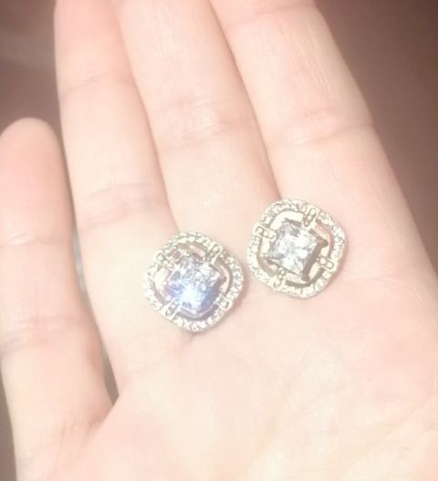 Продам серебряные серьши 925 пробы и с золотой пластинкой 375 пробы.