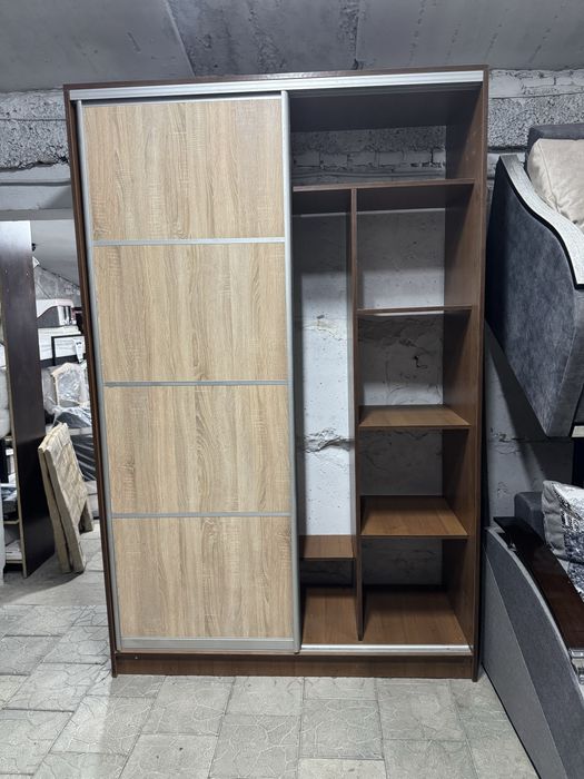 Шафа купе розпродаж з виставки