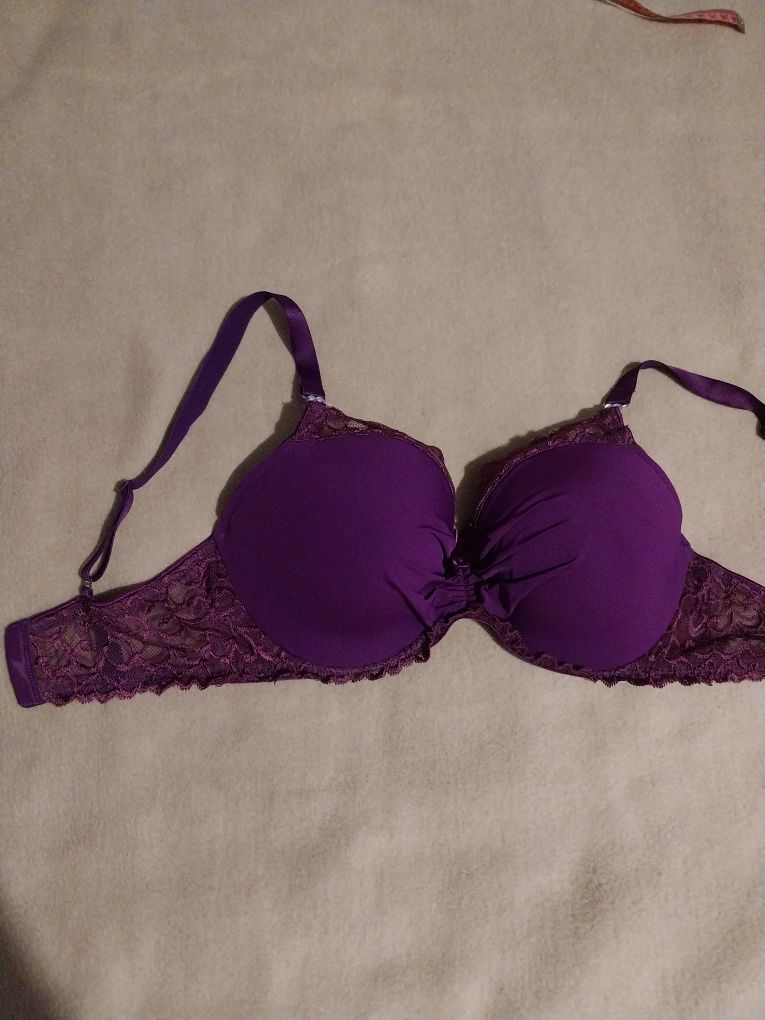 Damski stanik 75 F,  pòł stringi nowe