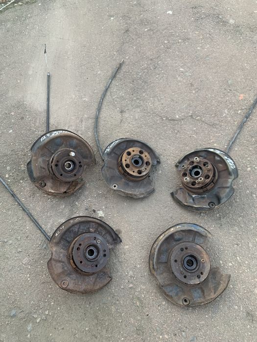 Продам задние ступицы мерседес 124- 190 W 201