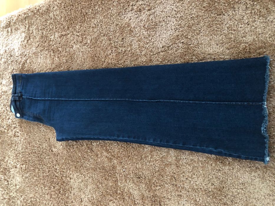 Calças de ganga cor azul escuro Stradivarius