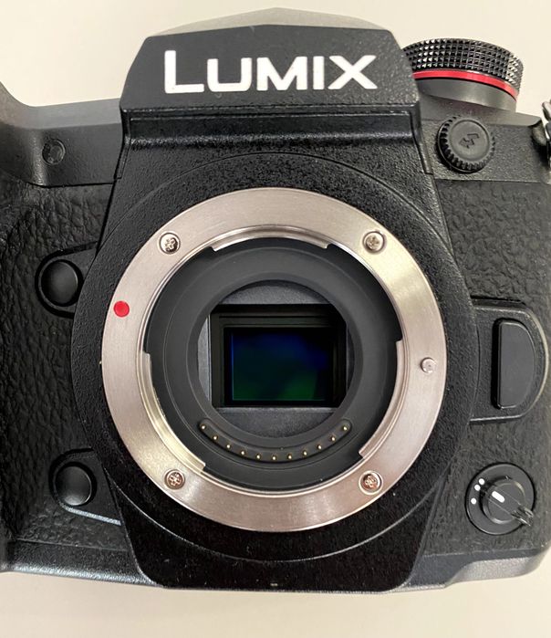 Panasonic Lumix DC-G9 + комплект
