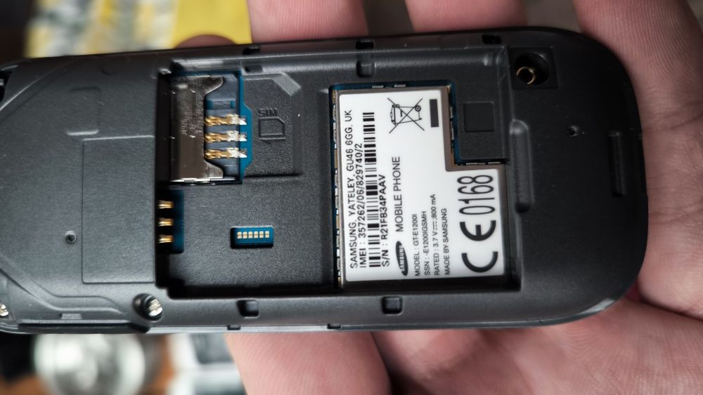 Telemóveis Samsung Nokia todos a funcionar