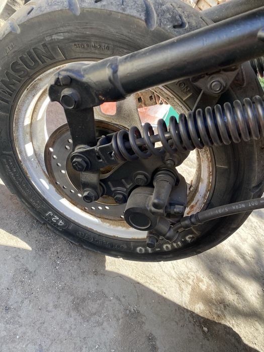 Продам мопед сузуки летс 2 олд (скутер)