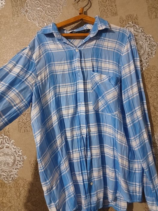 Блакитна сорочка літня в гарному стані розмір XS-S