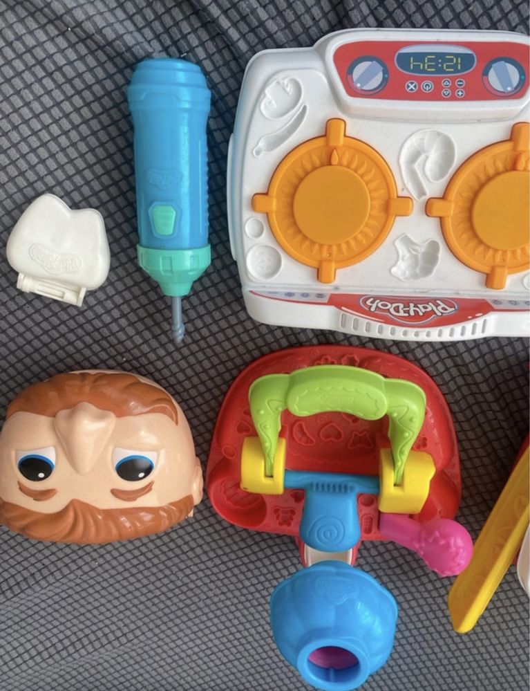 Play Doh kilka zestawów dentysta, kuchnia, trolle