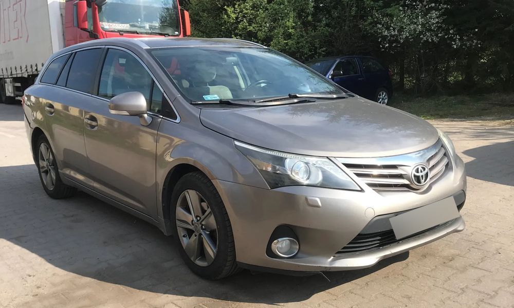Toyota Avensis Toyota Avensis 2.0 diesel rok prod. 2014 r.