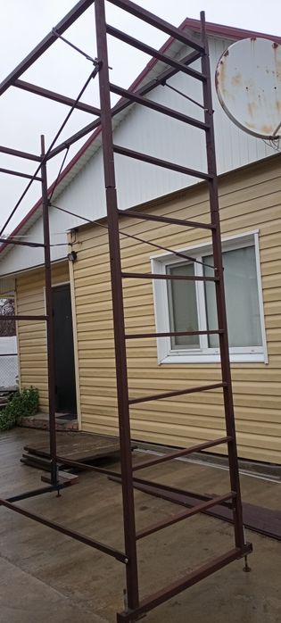 Продам будівельні ліси.