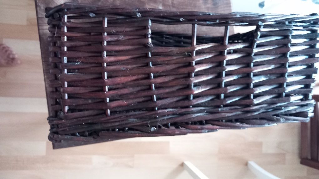 Szafka drewniana z 4 szufladami z wikliny, blat 40x29 wysokość 73 cm