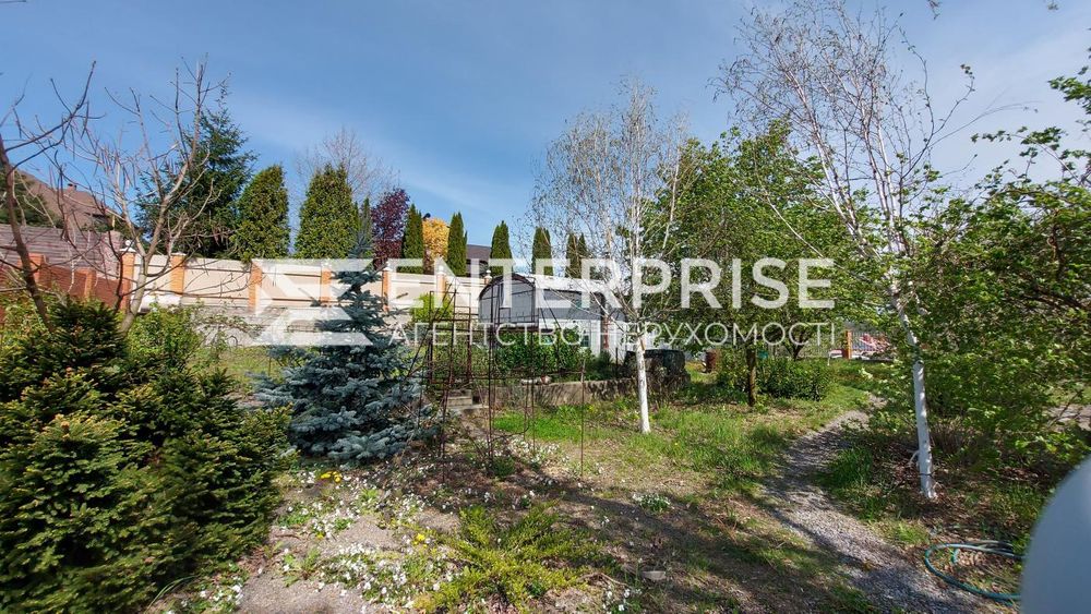 Без%! Продаж ділянки з будинком в с. Лісники