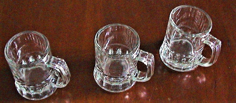 Canequinhas-O preço é o de cada uma das 3 unidades.