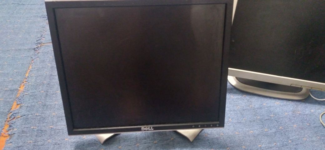 Монітори без ніжок бу DELL і HP на запчасиини