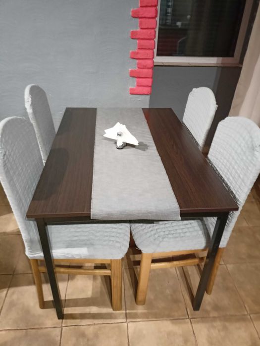 Stoły i krzesła używane