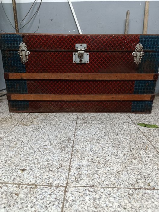 Arca  antiga vintage