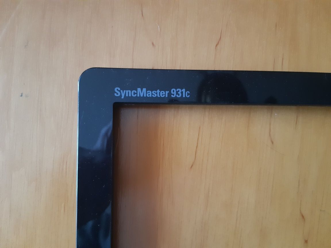 Ramka monitora Samsung 931c