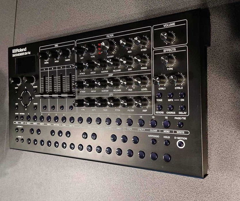 Roland SH-SD syntezator (drum machine)