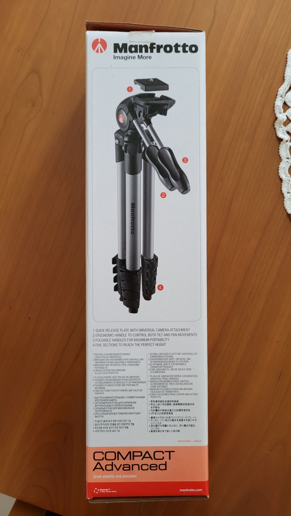 Tripé MANFROTTO Compact Advanced (como novo)