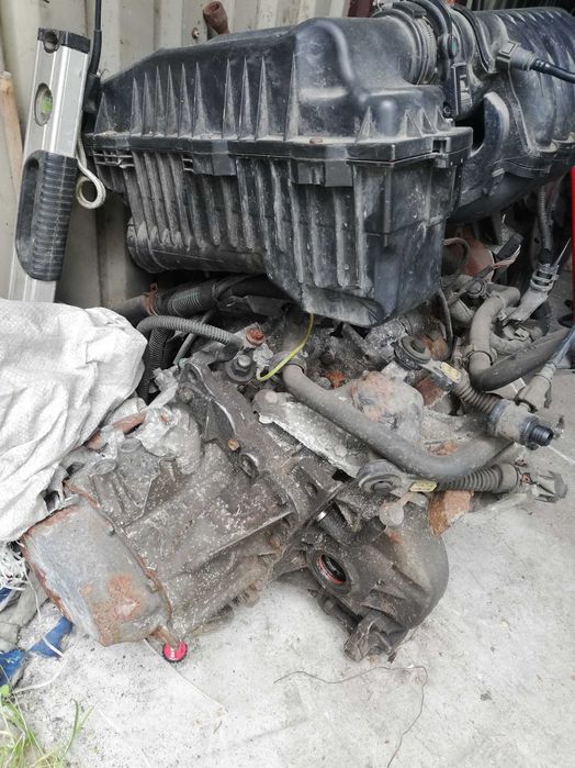 Silnik kpl oraz skrzynia biegów Citroen Xsara Picasso 1.6 2006r