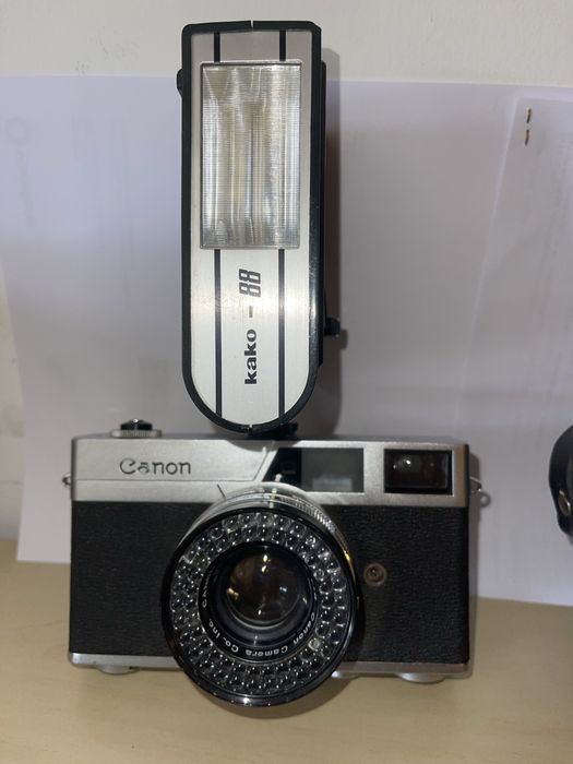 Canon Canonet Mk1 - 1960's Rangefinder Camera + Flash + case