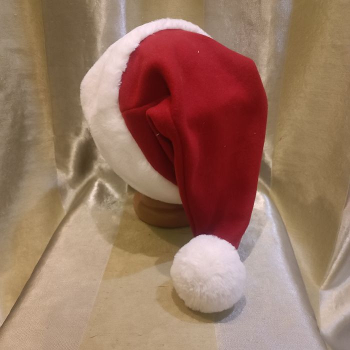 Новогодняя шапка Санты
