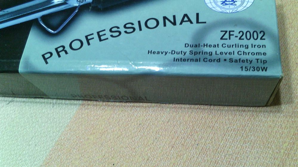 Плойка  для  волос новая.