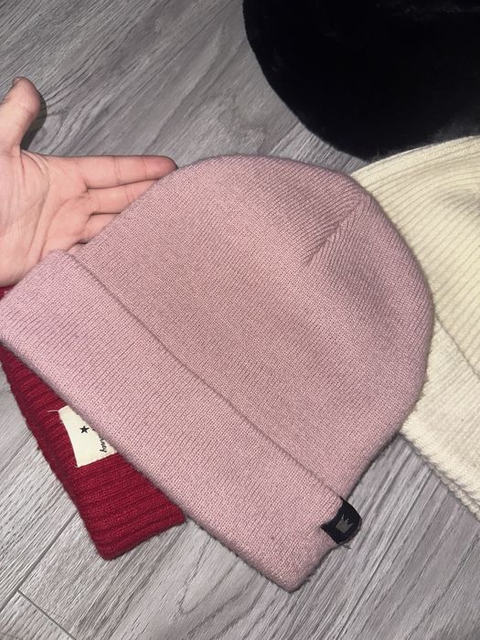 Шапки жіночі