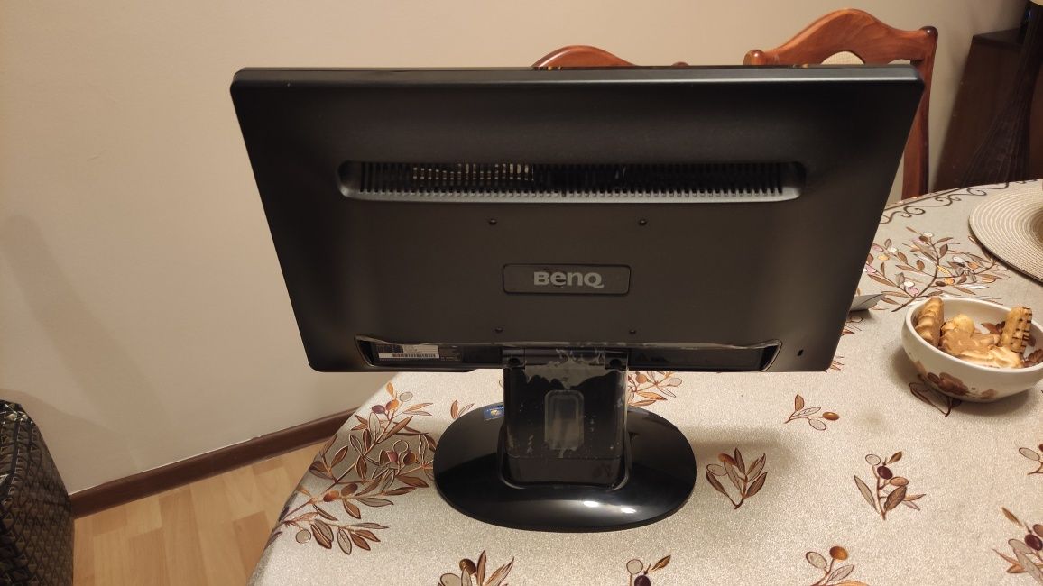 Monitor BENQ 18,5 cala (stan bdb)