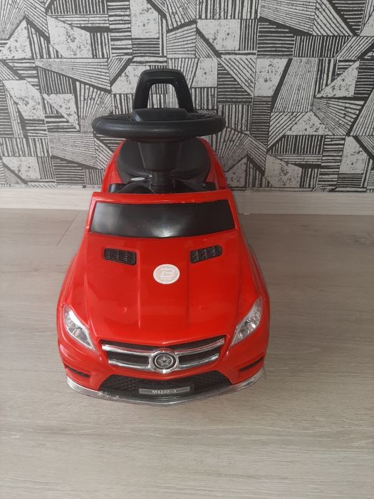 Машинка - толокар