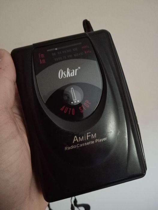 Walkman Oskar AM/FM - Leitor de Cassetes