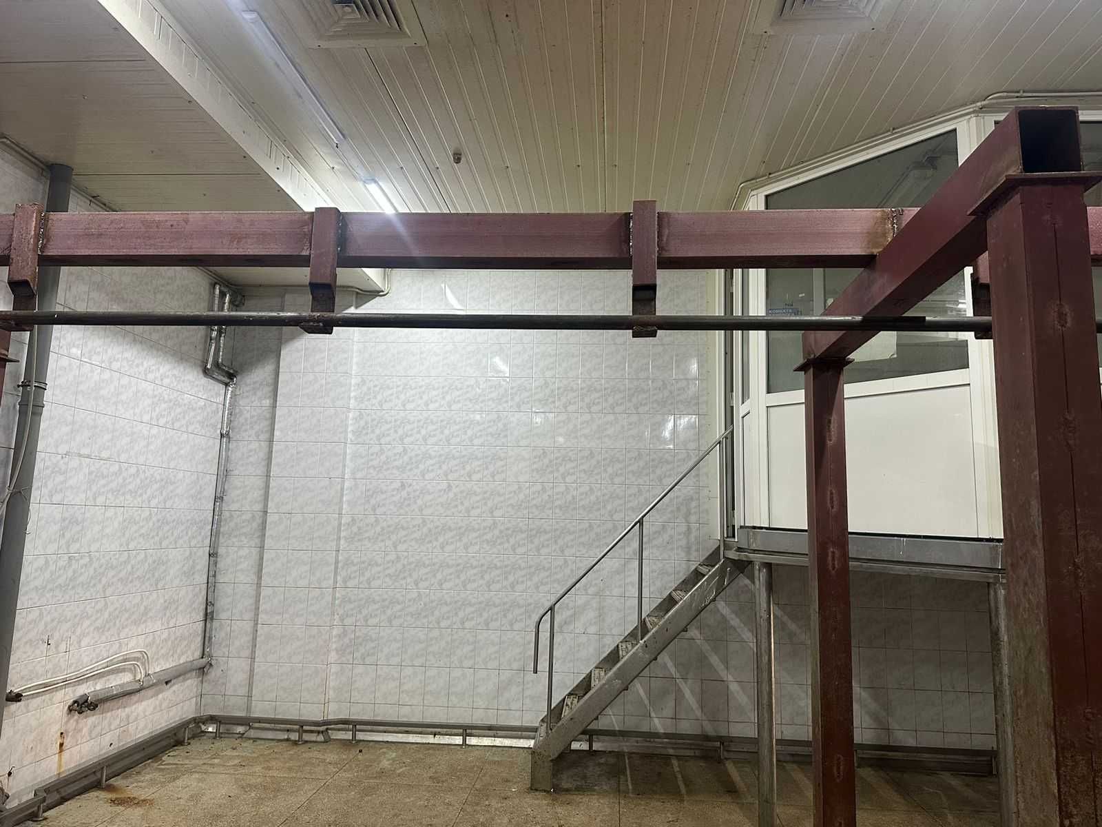 Підвісні шляхи для транспортування туш