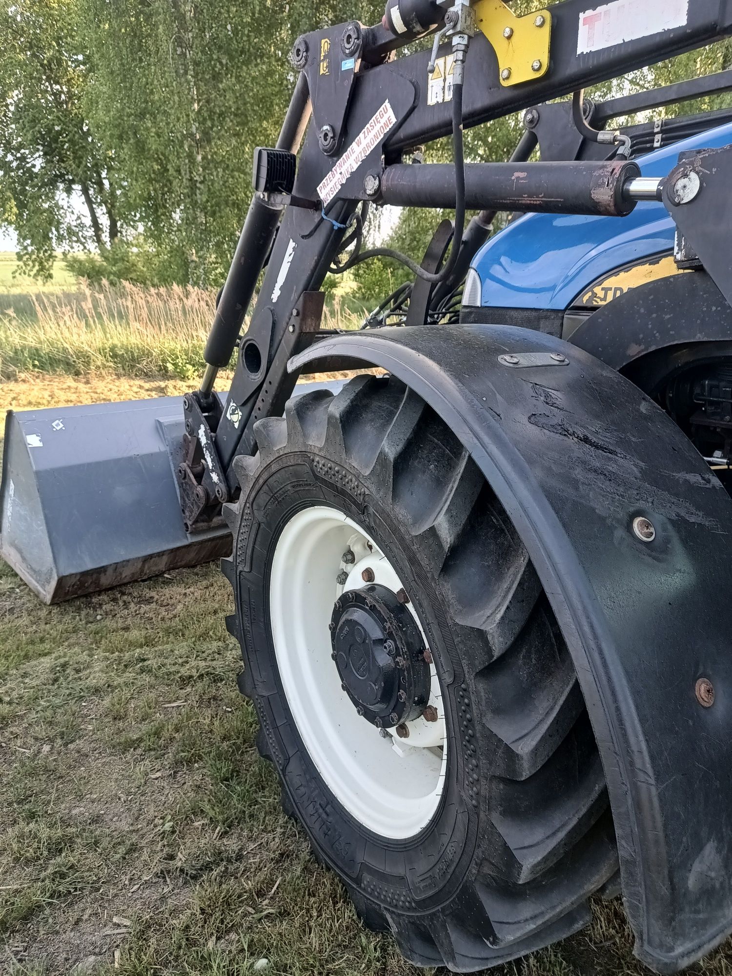 Sprzedam ciągnik New Holland TD 5050