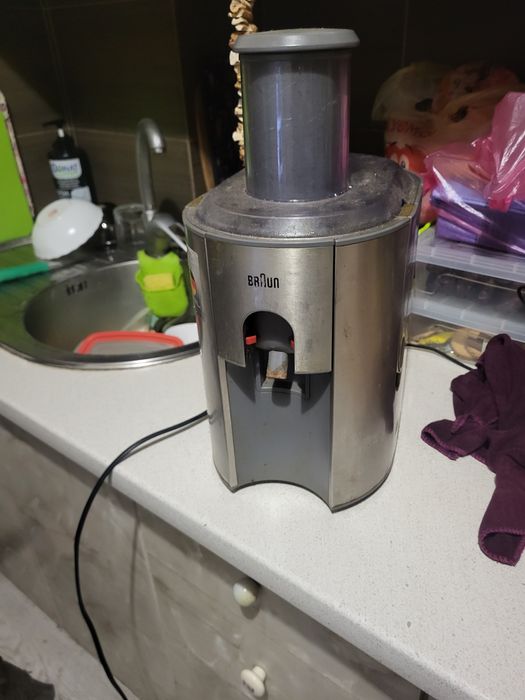 Продам соковыжималка Braun J700