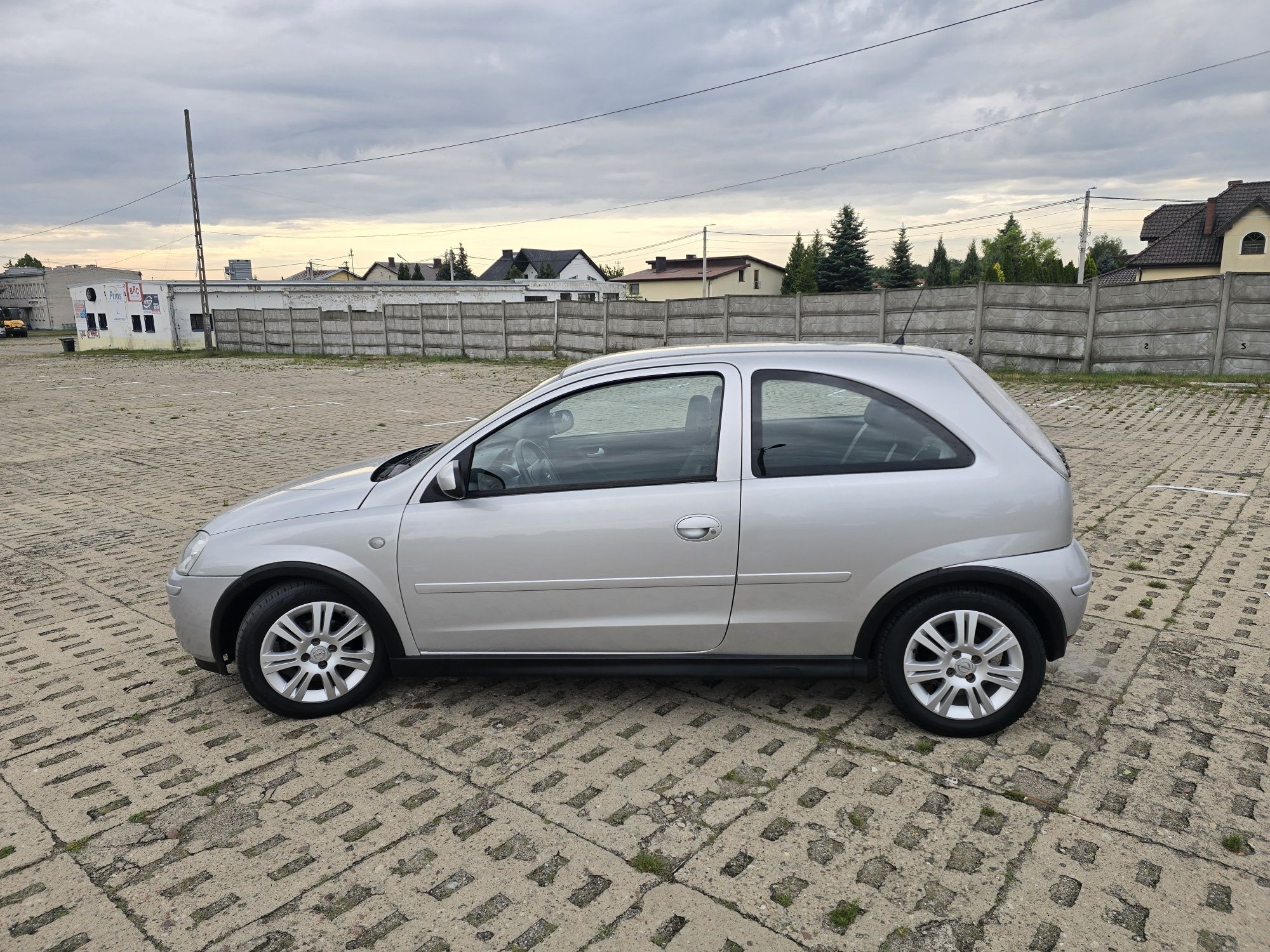 Opel Corsa 1.2Benz 80Km Klimatronik EL Szyby C.Zamek