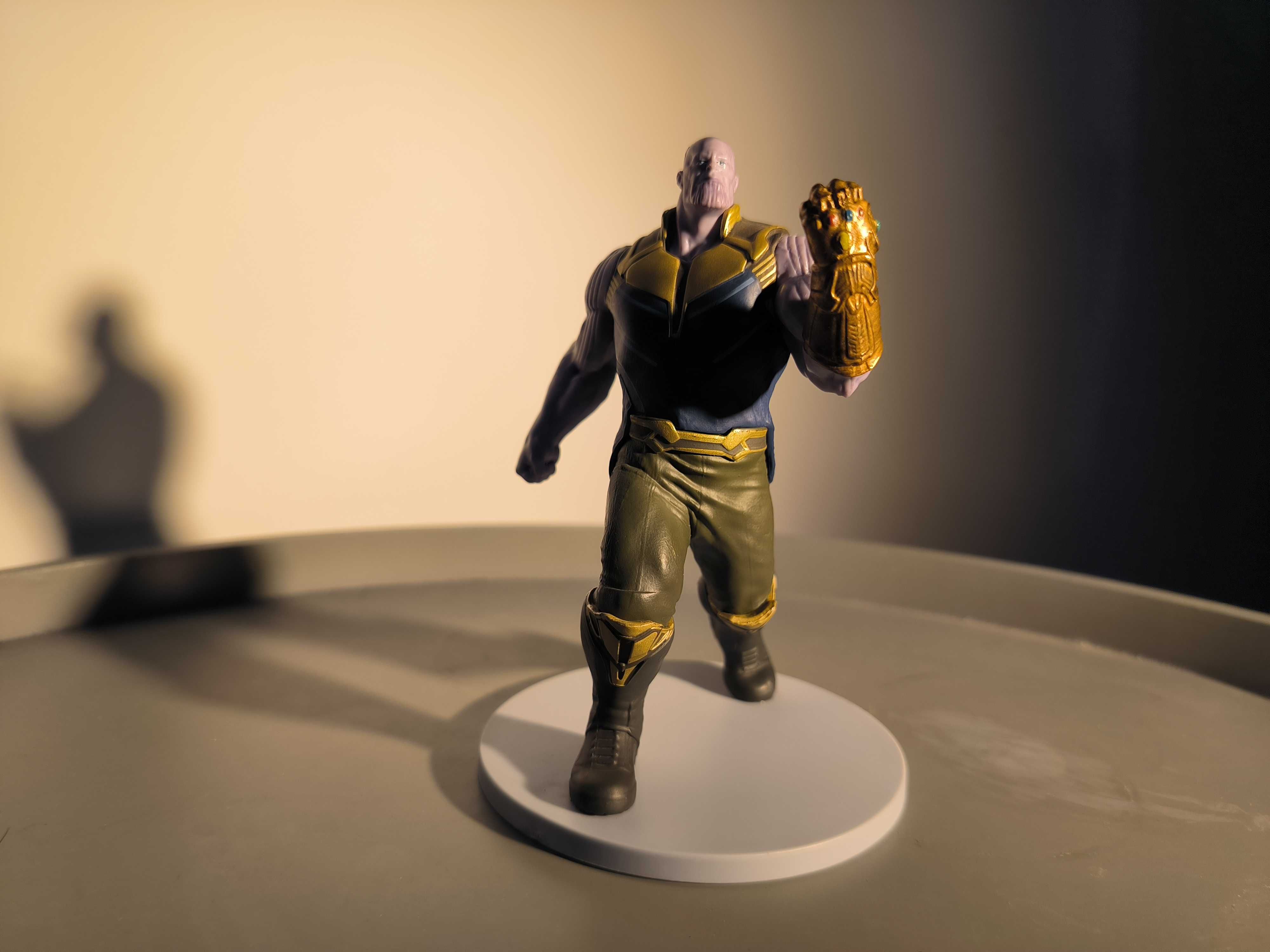 8 Figuras originais em pvc da Marvel