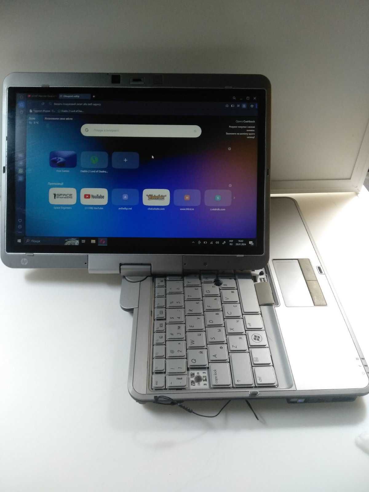Ноутбук  HP elitebook 2740p I5/ 6 RAM / 240 HDD ( трансформер)