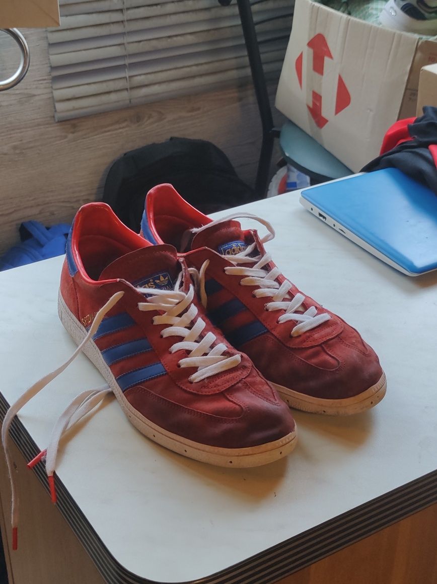 Продам кросовки adidas spezial red/blue