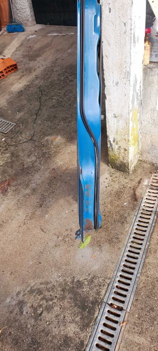 Portas da Toyota Dyna duzentos e cinquenta