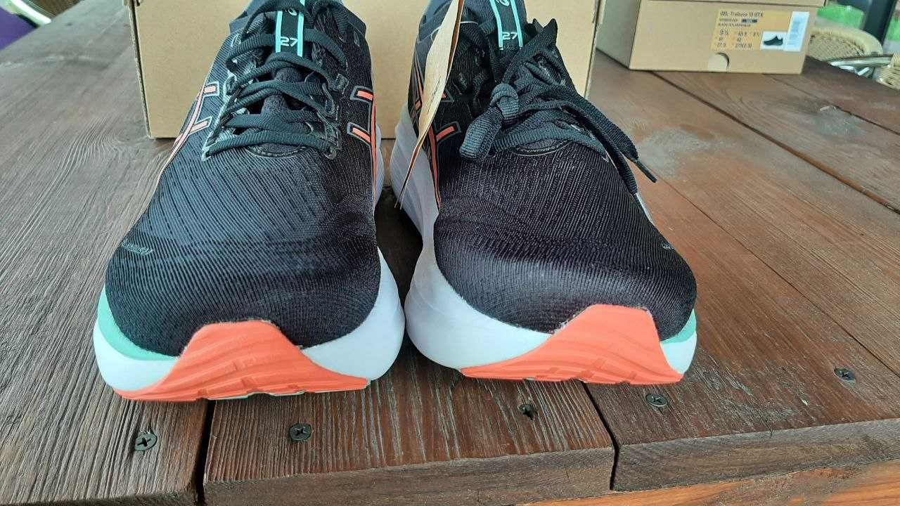 Чоловічі бігові кросівки Asics GEL-NIMBUS 27 1011B958-004