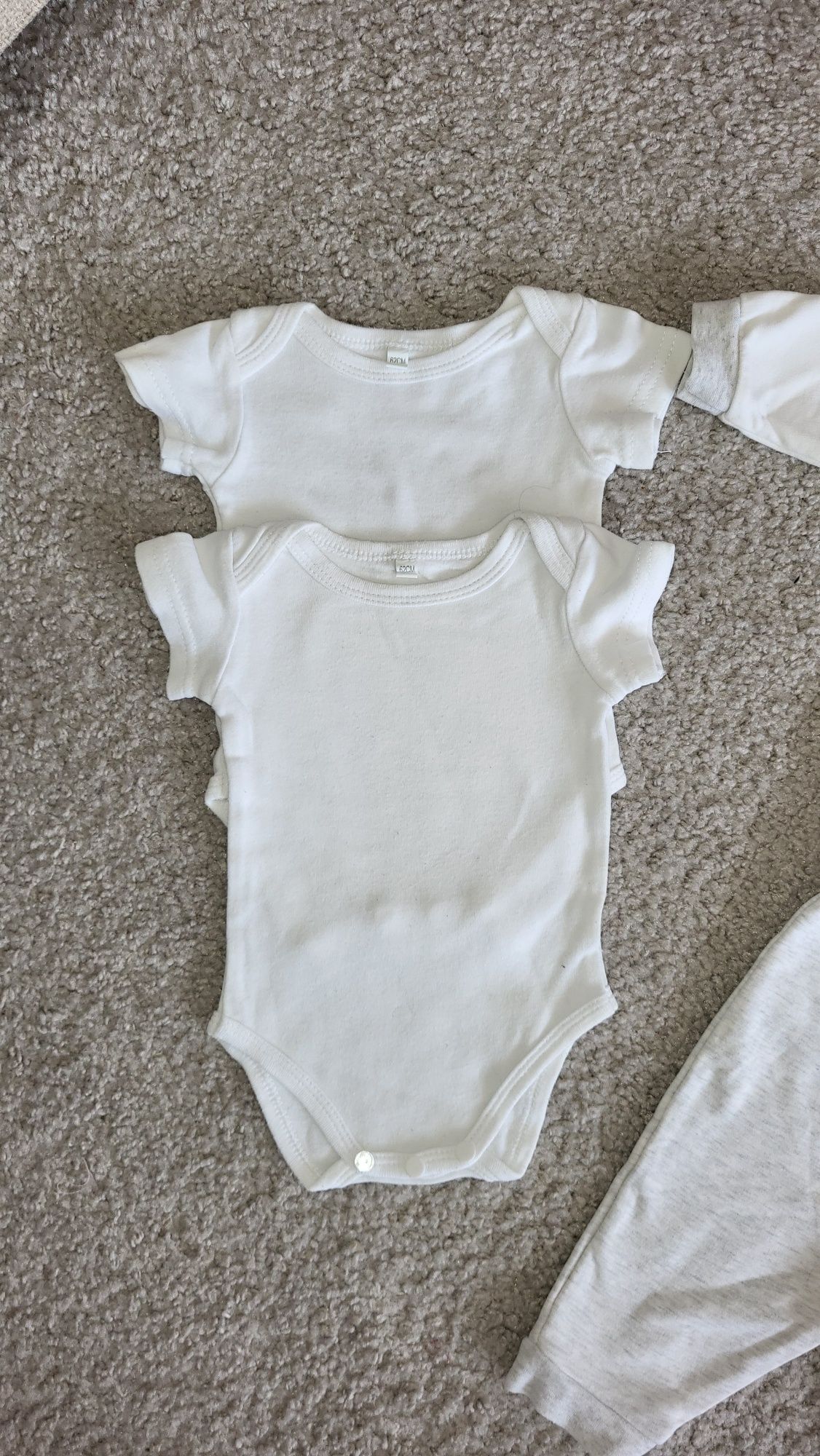 62 zestaw paczka dres dresik body bodziaki c&a miś