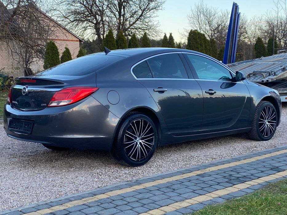 Opel Insignia Klima_Alu_2.0_Diesel_Hatchbeck_2010rok_Kolor z177