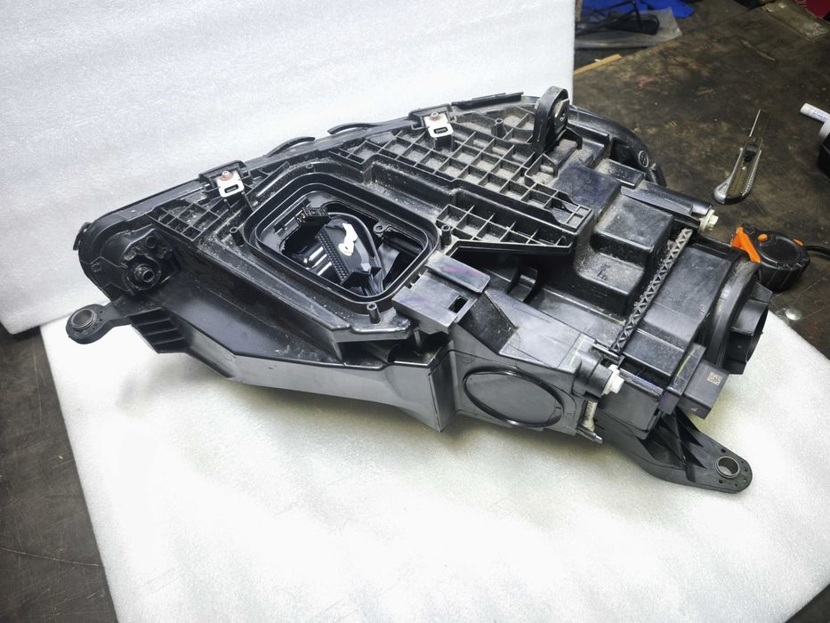 Lampa lewa przód Mercedes GLE W167 Led High Performance OE 19-