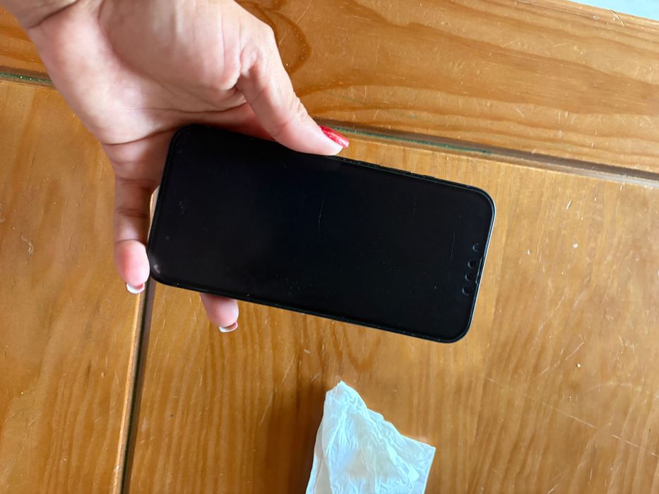 iPhone 13 em está do de novo único dono
