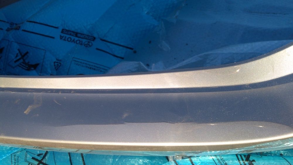 Бампер задній тойота корола 2016