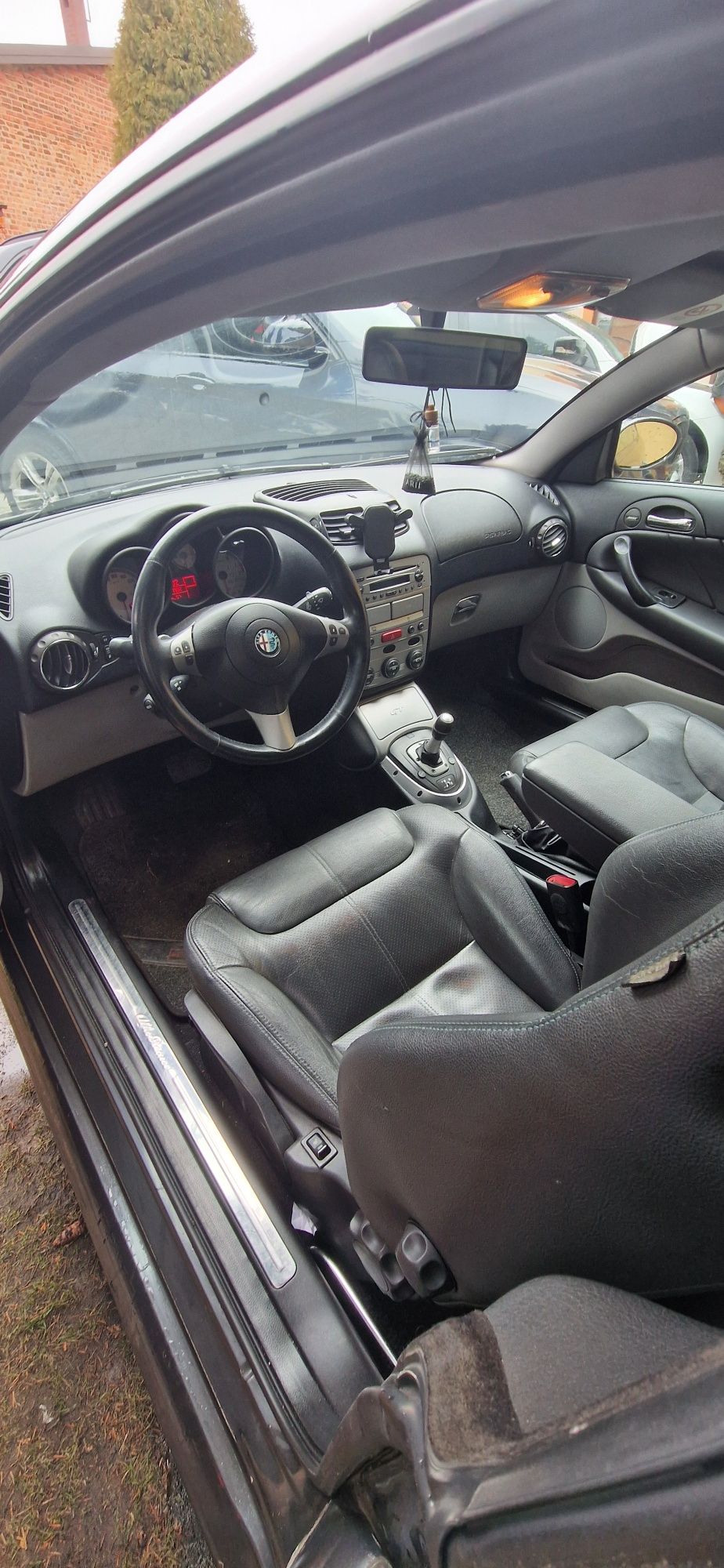 Sprzedam alfa Romeo GT automat